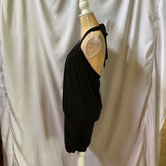 SPEECHLESS strapless top - Picture 3 of 7